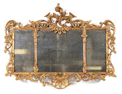 Lot 780 - A GOOD GEORGIAN CARVED GILTWOOD HANGING MIRROR IN THE CHIPPENDALE STYLE