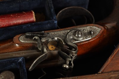 Lot 271 - KNUBLEY, LONDON. A FINE PAIR OF LATE 18TH CENTURY CASED DOUBLE BARREL FLINTLOCK COACHING PISTOLS