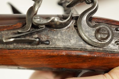 Lot 271 - KNUBLEY, LONDON. A FINE PAIR OF LATE 18TH CENTURY CASED DOUBLE BARREL FLINTLOCK COACHING PISTOLS