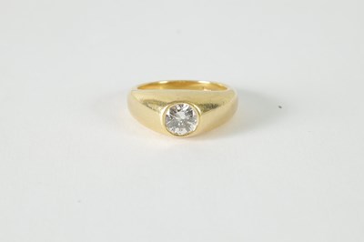 Lot 431 - A GENTLEMAN'S 18CT GOLD 1.5CT DIAMOND RING
