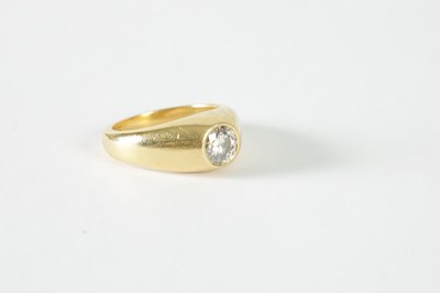 Lot 431 - A GENTLEMAN'S 18CT GOLD 1.5CT DIAMOND RING