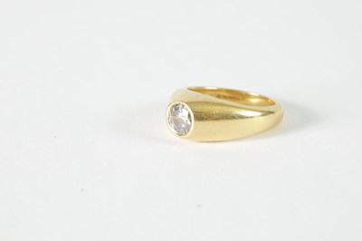 Lot 431 - A GENTLEMAN'S 18CT GOLD 1.5CT DIAMOND RING