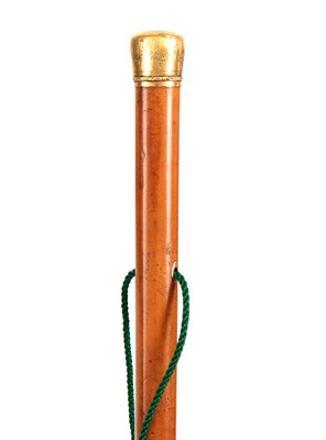 Lot 692 - AN EARLY 19TH CENTURY 18CT GOLD AND MALACCA WALKING CANE