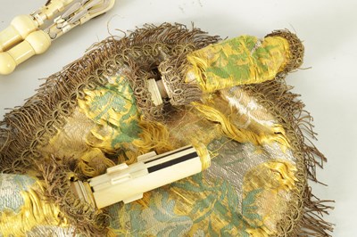 Lot 67 - A RARE EARLY 18TH CENTURY FRENCH CHEDEVILLE MUSETTE DE COUR