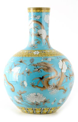 Lot 226 - A LARGE CHINESE BULBOUS DRAGON VASE WITH SLENDER NECK