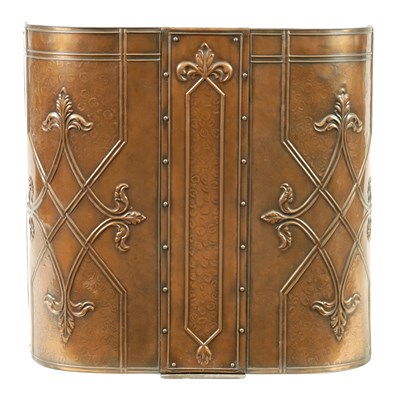 Lot 551 - AN ARTS AND CRAFTS COPPER FIRE SCREEN