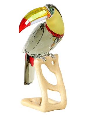 Lot 7 - A 20TH CENTURY SWAROVSKI CRYSTAL BIRDS OF PARADISE COLLECTION BLACK TOUCAN
