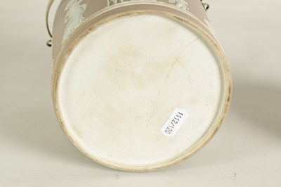 Lot 20 - A COLLECTION OF FIVE PIECES OF WEDGEWOOD COLOURED JASPERWARE