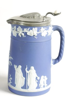 Lot 20 - A COLLECTION OF FIVE PIECES OF WEDGEWOOD COLOURED JASPERWARE
