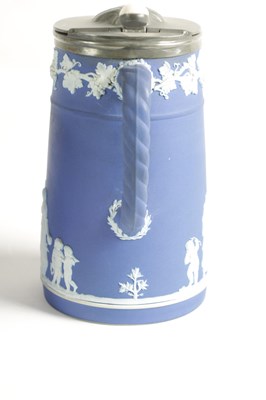 Lot 20 - A COLLECTION OF FIVE PIECES OF WEDGEWOOD COLOURED JASPERWARE