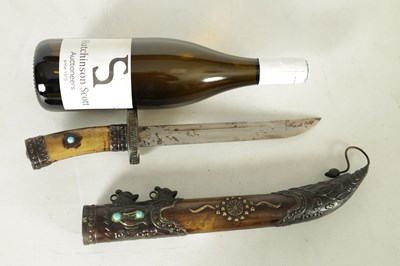 Lot 373 - A 19TH CENTURY MONGOLIAN DAGGER