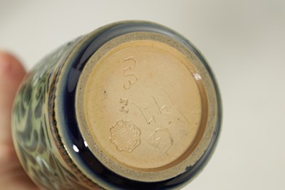 Lot 81 - A COLLECTION OF SEVEN VARIOUS PIECES