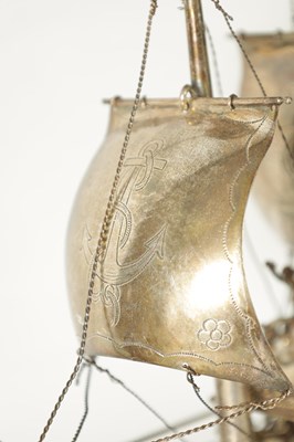 Lot 577 - A LATE 19TH/EARLY 20TH CENTURY CONTINENTAL SILVER NEFF