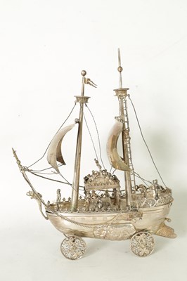 Lot 577 - A LATE 19TH/EARLY 20TH CENTURY CONTINENTAL SILVER NEFF