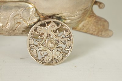 Lot 577 - A LATE 19TH/EARLY 20TH CENTURY CONTINENTAL SILVER NEFF