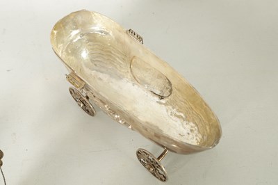 Lot 577 - A LATE 19TH/EARLY 20TH CENTURY CONTINENTAL SILVER NEFF