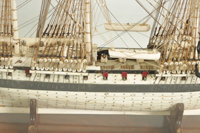 Lot 607 - A LARGE 19TH CENTURY FRENCH NAPOLEONIC PRISONER-OF-WAR BONE MODEL OF THE 34-GUN U.S FRIGATE RALEIGH