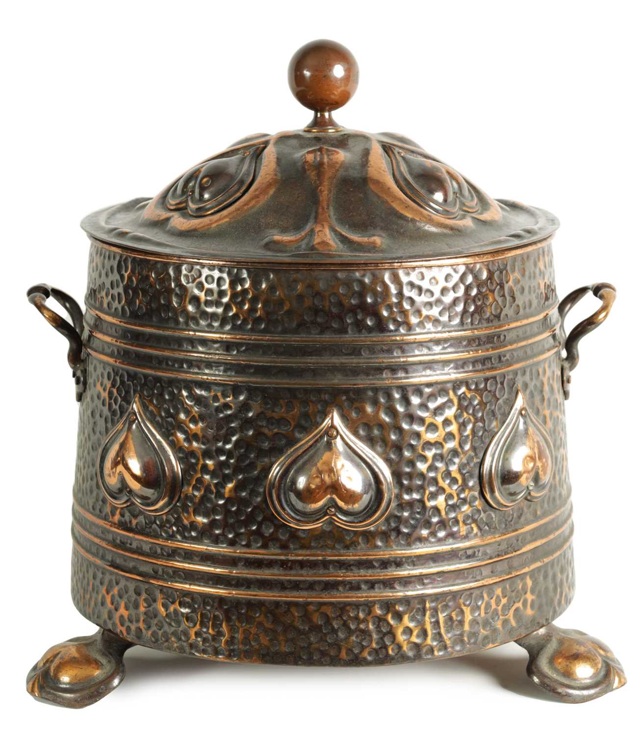 Lot 577 - AN ART NOUVEAU COPPER COAL BUCKET AND LID