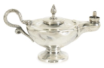 Lot 274 - A VICTORIAN SILVER NOVELTY CIGAR LIGHTER IN THE FORM OF A ROMAN LAMP