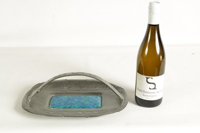 Lot 550 - A STYLISH ARTS AND CRAFTS LIBERTY & Co SHAPED RECTANGULAR PEWTER DISH WITH RAISED HANDLE