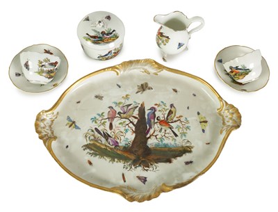 Lot 66 - AN 18TH CENTURY MEISSEN SEVEN-PIECE TETE-A-TETE SET