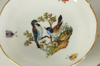 Lot 66 - AN 18TH CENTURY MEISSEN SEVEN-PIECE TETE-A-TETE SET