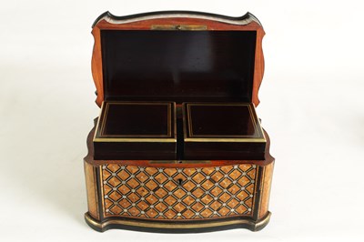 Lot 867 - TAHAN, PARIS. A FINE 19TH CENTURY KINGWOOD AND MOTHER OF PEARL PARQUETRY EBONY BANDED AND BRASS BOUND SERPENTINE TEA CADDY