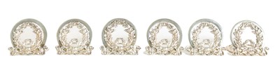Lot 362 - A SET OF FOUR AND TWO SILVER LAUREL WREATH MENU HOLDERS