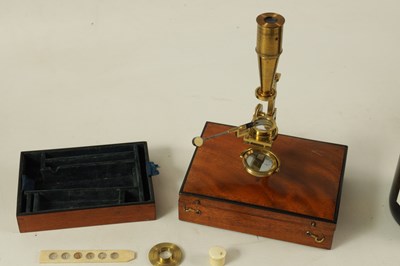 Lot 419 - WATKINS & HILL, CHARING CROSS, LONDON. AN EARLY 19TH CENTURY TRAVELLING MICROSCOPE