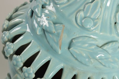 Lot 42 - A PAIR OF MID 20TH CENTURY CASA PUPO CERAMIC TABLE LAMPS
