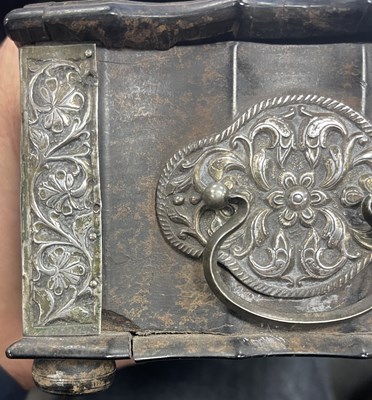 Lot 159 - AN 18TH CENTURY CEYLONESE CARVED EBONY AND SILVER METAL MOUNTED JEWELLERY BOX