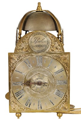 Lot 690 - ASSELIN, LONDON. AN EARLY 18TH CENTURY WEIGHT DRIVEN BRASS LANTERN CLOCK