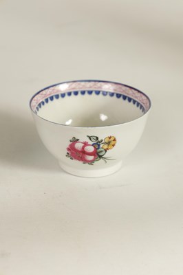 Lot 94 - AN 18TH CENTURY VEUVE PERRIN, FRANCE PORCELAIN BALUSTER CREAM JUG