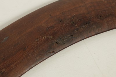 Lot 369 - AN UNUSUALLY LARGE 19TH CENTURY ABORIGINAL BOOMERANG