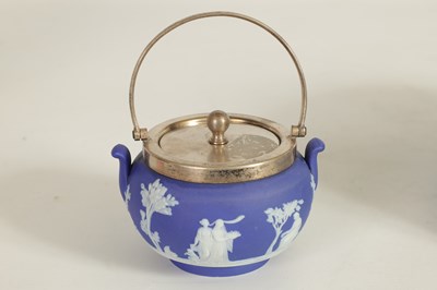 Lot 36 - A WEDGWOOD JASPERWARE SALAD BOWL AND PRESERVE BOWL
