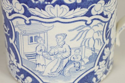 Lot 35 - A EARLY 19TH CENTURY ORIENTAL STYLE PEARL WEAR MUG - POSSIBLY SPODE