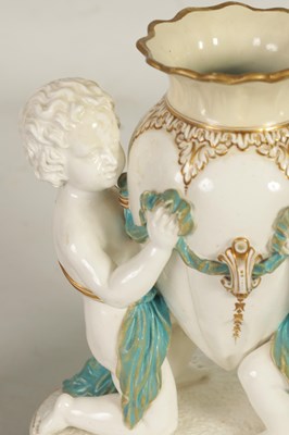 Lot 48 - A 19TH CENTURY MINTON TYPE PORCELAIN AMPHORA VASE