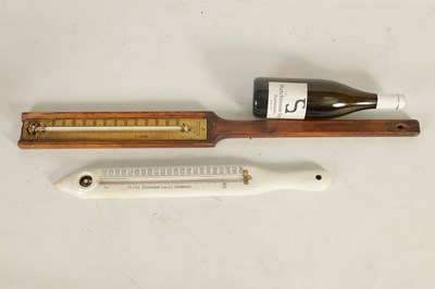 Lot 421 - DRING & FAGE 56 STAMFORD ST LONDON, A 19TH CENTURY BRASS DIPPING THERMOMETER