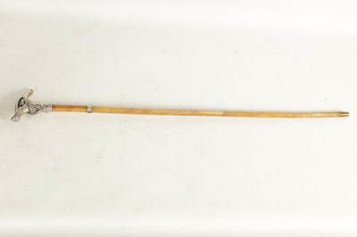 Lot 458 - A FINE LATE 19TH CENTURY ART NOUVEAU STYLE RHINOCEROS HORN SILVER MOUNTED WALKING CANE
