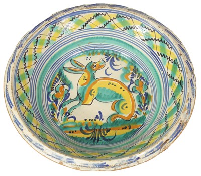 Lot 87 - A LARGE EARLY SPANISH LEBRILLO CERAMIC CHARGER