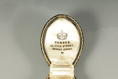 Lot 274 - A LATE 19TH CENTURY FABERGE 14CT GOLD ENAMEL AND RUBY PENDANT EGG, WORKMASTER HENRIK WIGSTROM
