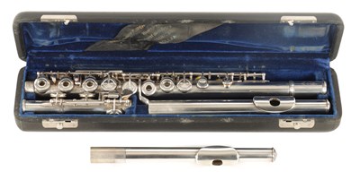 Lot 733 - EVA KINGMA. A UNIQUE SOLID SILVER FLUTE MADE WITH HER UNCLE, THE RENOWNED DIRK KUIPER