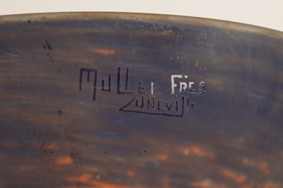 Lot 10 - MULLER FRERES (CO.) LUNEVILLE (FRANCE). AN ART NOUVEAU PENDENT GLASS LIGHT FITTING