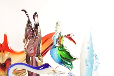 Lot 6 - A LARGE COLLECTION OF 20TH CENTURY CONTINENTAL GLASSWARE INCLUDING THREE MURANO