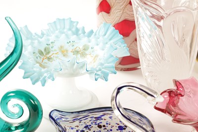 Lot 6 - A LARGE COLLECTION OF 20TH CENTURY CONTINENTAL GLASSWARE INCLUDING THREE MURANO