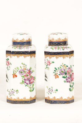Lot 67 - A PAIR OF LATE 19TH-CENTURY SAMSON TEA CADDIES IN THE ORIENTAL STYLE