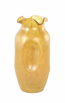 Lot 7 - AN ART NOUVEAU LOETZ LARGE CANDIA PAPILLON IRIDESCENT GLASS VASE