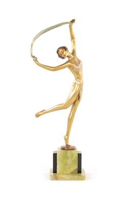 Lot 723 - JOSEPH LORENZL. AN ART DECO COLD PAINTED BRONZE FIGURE ON ONYX BASE