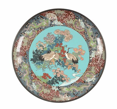 Lot 143 - A LARGE JAPANESE MEIJI PERIOD CLOISONNÉ ENAMEL CHARGER