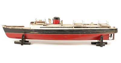 Lot 899 - A 20TH CENTURY WOOD MODEL OF A STEAM LINER NAMED KING ORRY, DOUGLAS